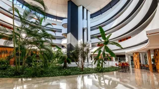 Atrium garden inside Barceló Sevilla Renacimiento